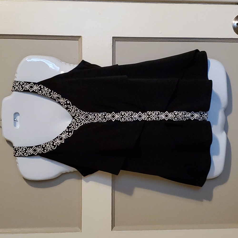 WHBM Black & White Tank